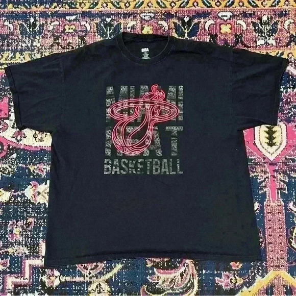 Miami Heat NBA Basketball Men’s Adidas Black T-Shirt 2XL‎ Good Condition - Picture 1 of 1